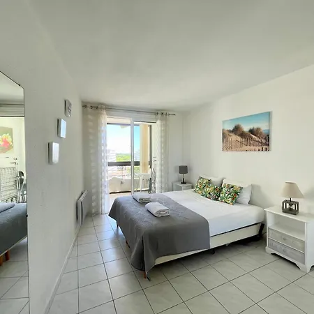 Apartment Pgh N52 - Vue & Port, Parking Prive La Grande-Motte